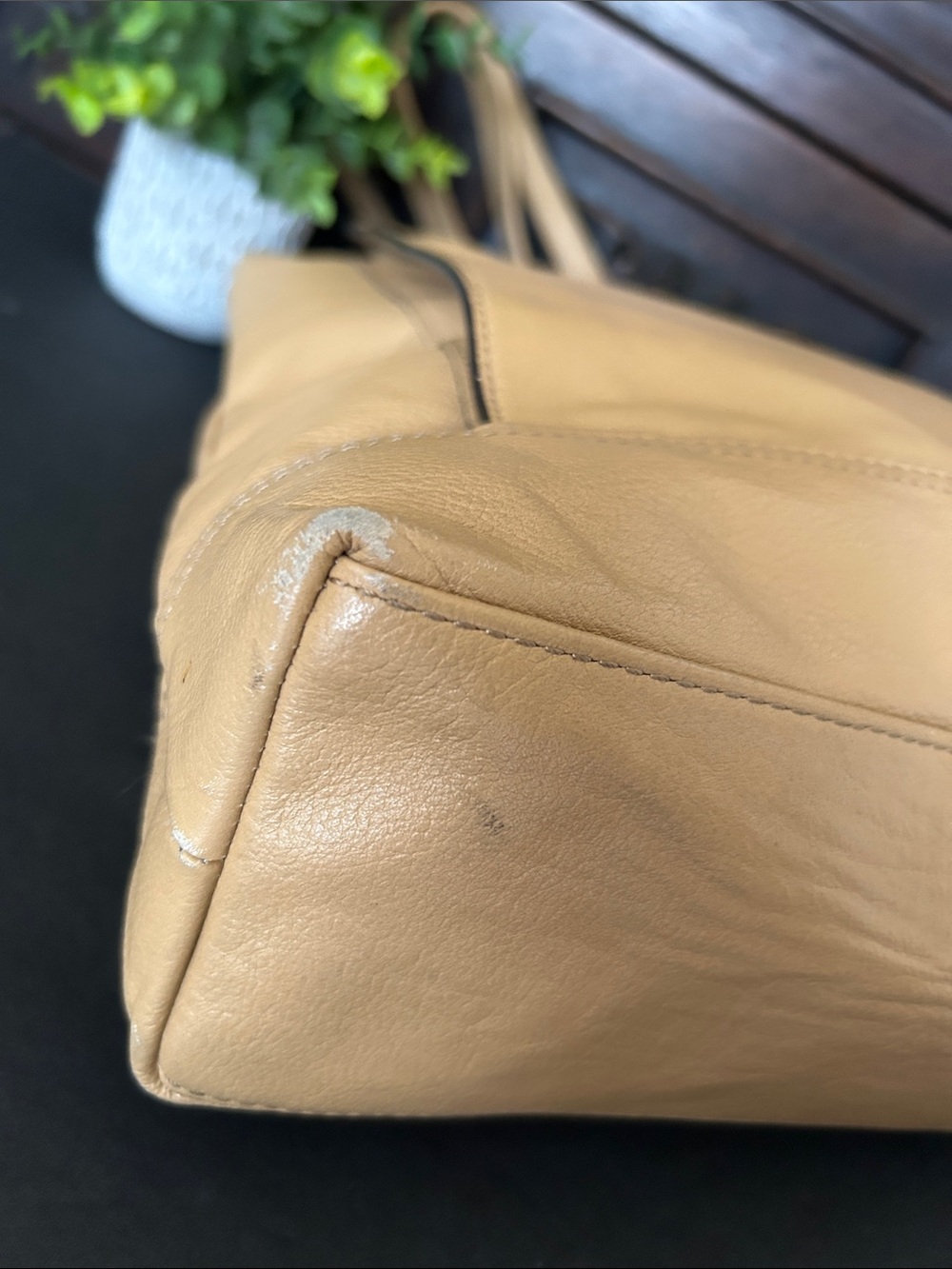 Banana Republic Beige Leather Tote with Turn-Lock Pocket - Picture 7 of 16